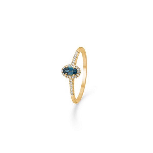 Madeleine ring i 14 karat guld med blå topas og 0,08 ct diamanter fra Mads Z